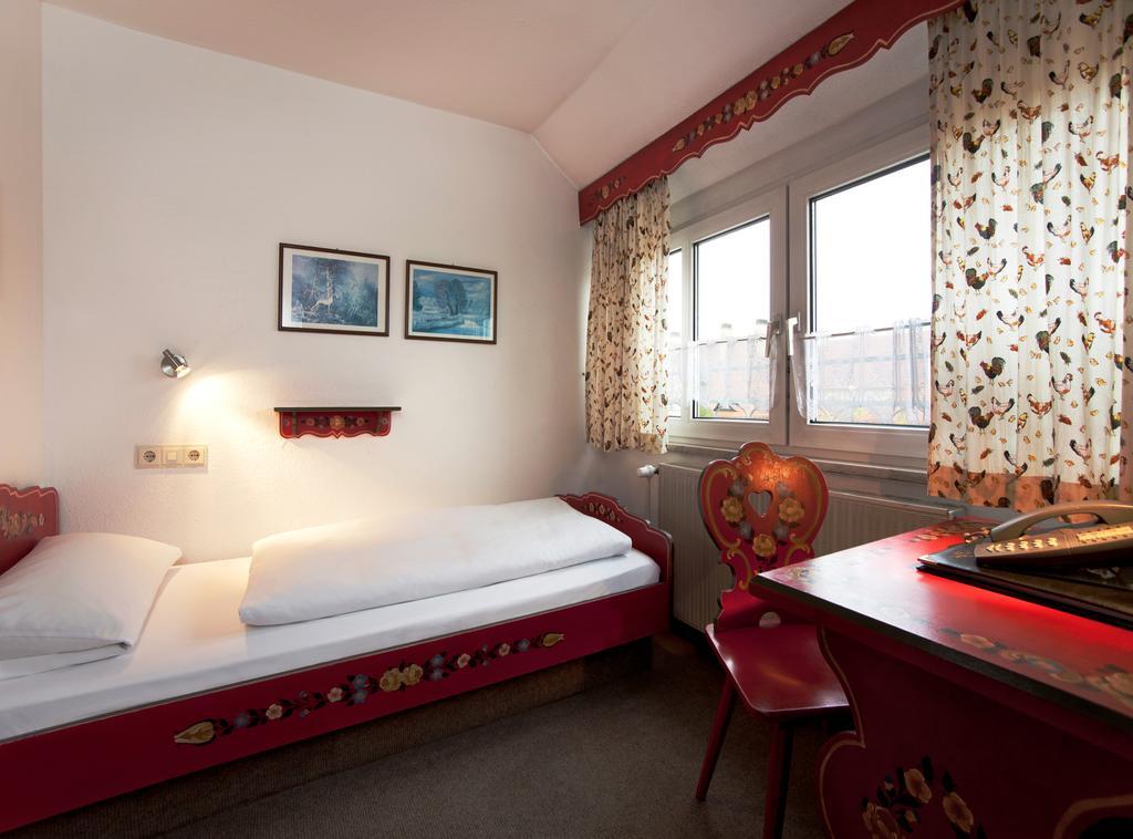 Hahn Hotel 3*